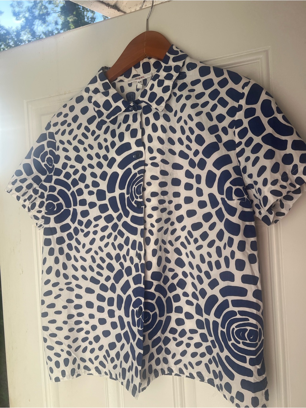 Rodier White Short-Sleeve Button-Up Shirt With Navy Circular Print